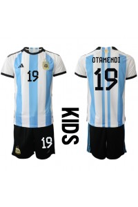Argentiina Nicolas Otamendi #19 Jalkapallovaatteet Lasten Kotipeliasu MM-kisat 2022 Lyhythihainen (+ Lyhyet housut)